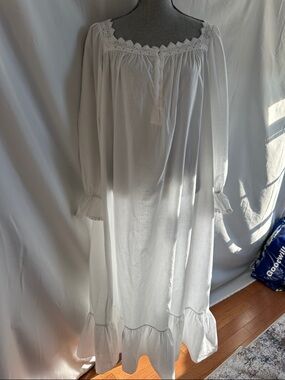 Victoria's Secret White Cotton Nightgown with Lace Yoke